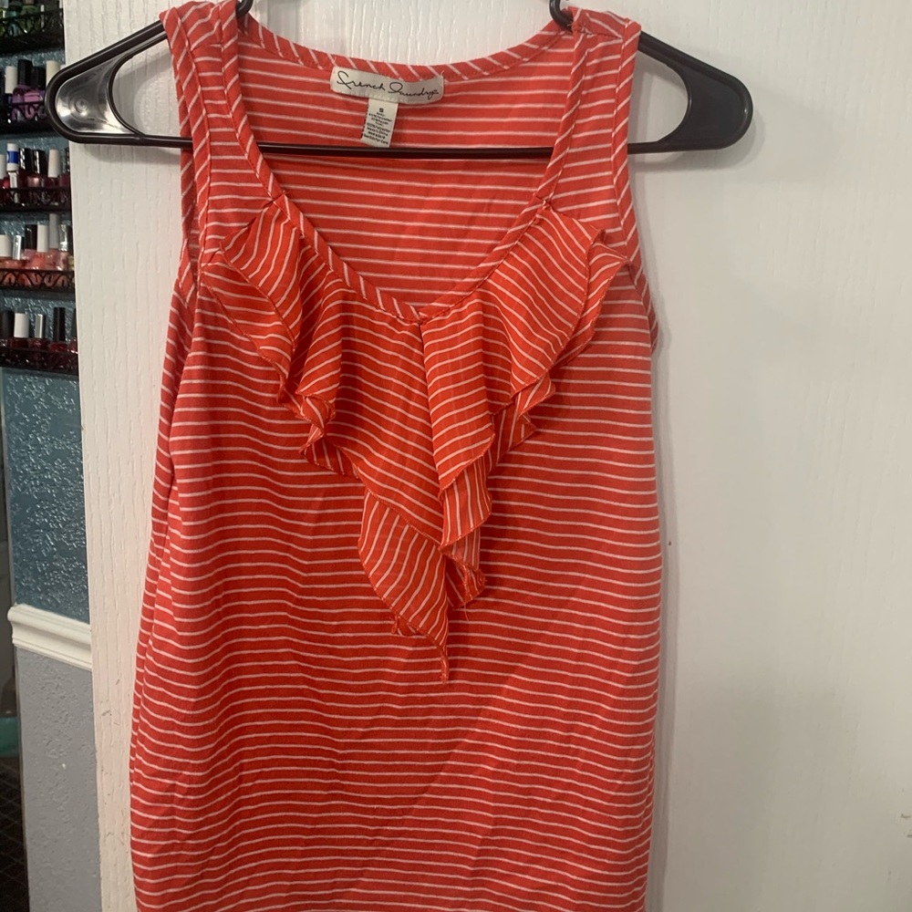 Light weight top